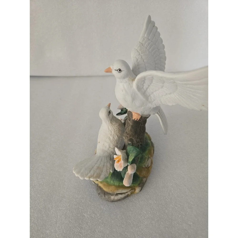 GEI Vintage 1997 White‎ Love Dove Birds Porcelain Ceramic Figurine